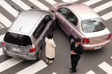 事故車に乗るのは法律違反